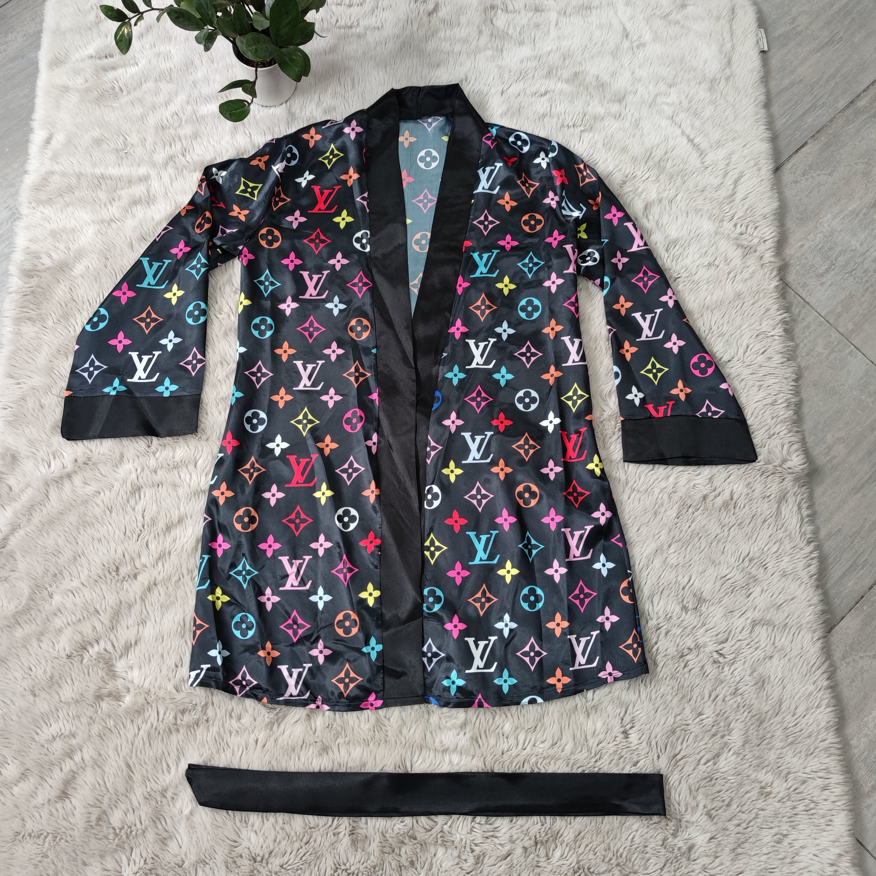 KJ115 Black Letter Printed Robe