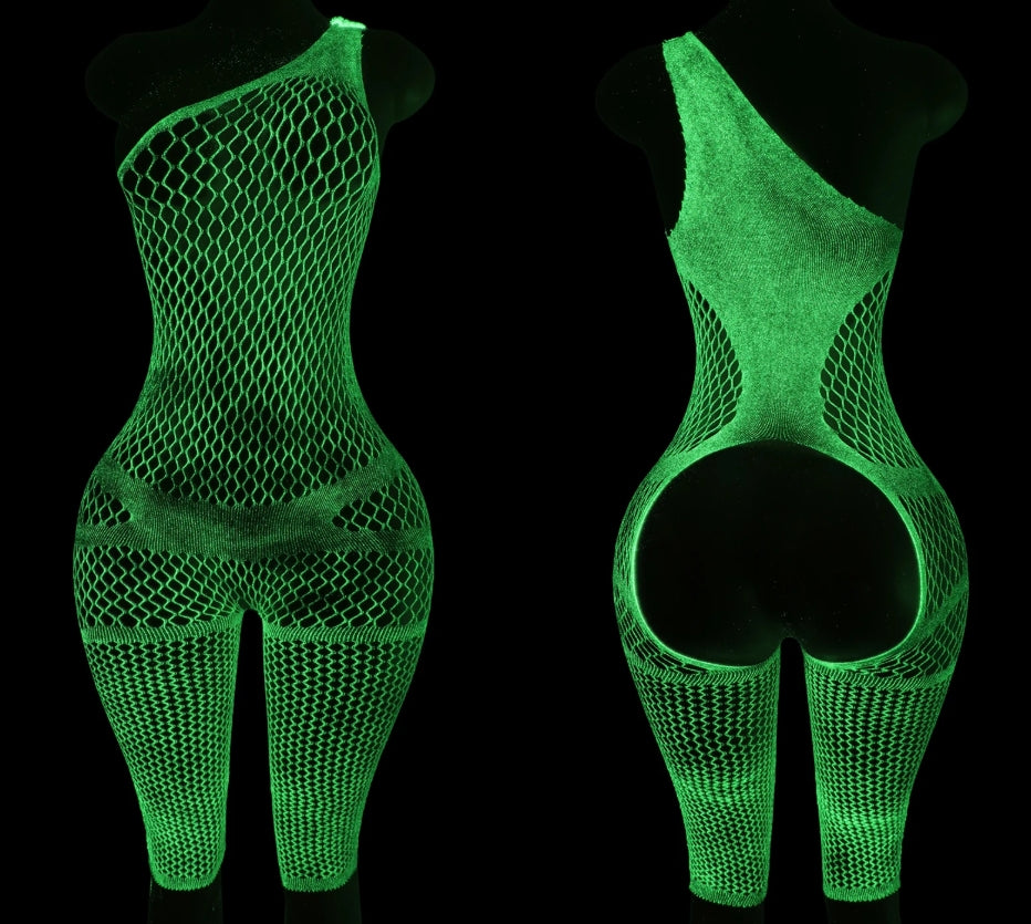 DL41 Green Luminous Fishnet Open Rear Capri Style Bodystocking