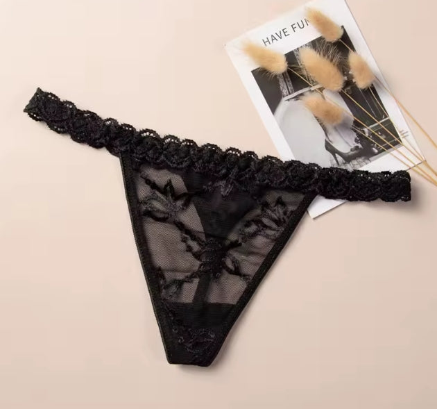 KF19 (Small/Medium) Sexy Lace Thong