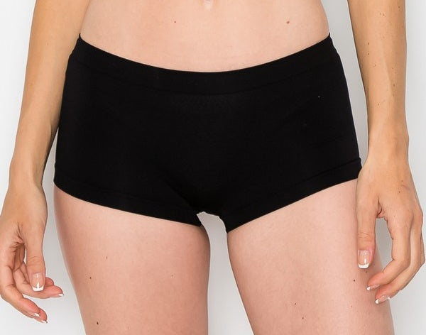 YB01 Seamless Satin Boyfriend Shorts